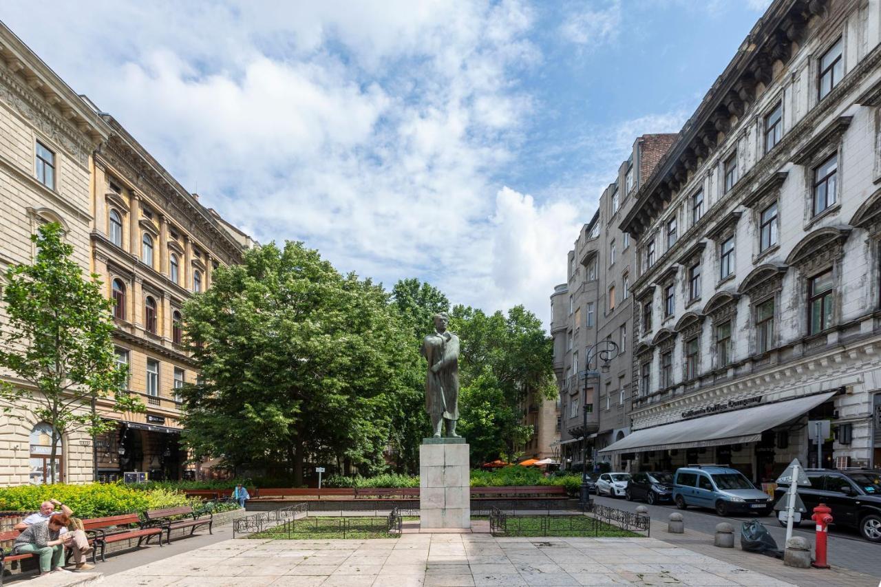 Luxurious In Liszt Ferenc Square Apartman Budapest